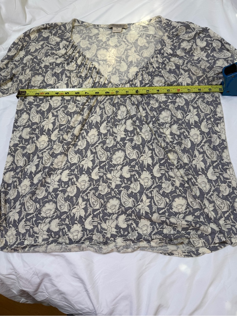 Lucky Brand Floral Scoop-Neck Blouse in Cream & Gray M - Picture 4 of 5